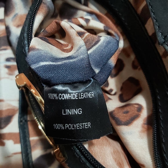 Francesco Biasia black leather purse - Picture 7 of 9